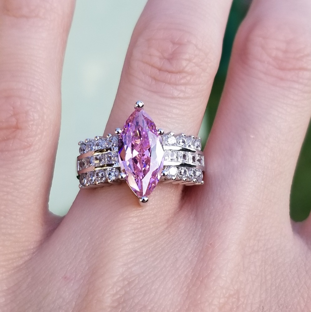 🆕️(Sz6/8/10)-2.25CT Marquis Cut Pink&White - Picture 1 of 8